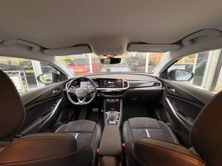 Voertuigafbeelding 12