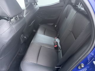 Voertuigafbeelding 8