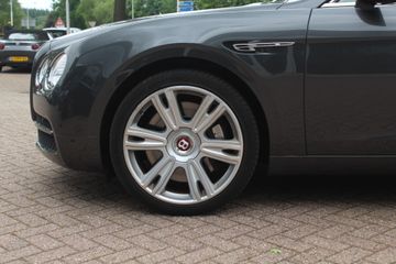 Voertuigafbeelding 13