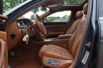 Voertuigafbeelding 9