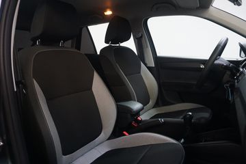 Voertuigafbeelding 7