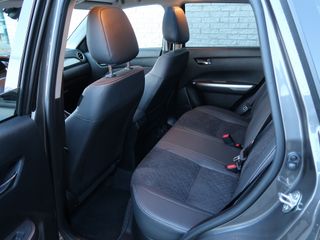 Voertuigafbeelding 25