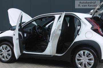 Voertuigafbeelding 13