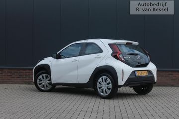 Voertuigafbeelding 8