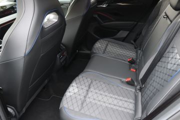 Voertuigafbeelding 33