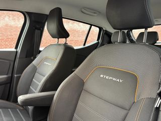 Voertuigafbeelding 24