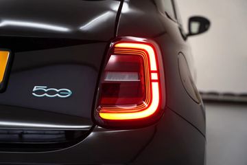 Voertuigafbeelding 32