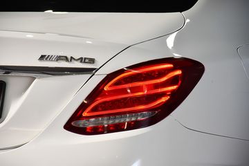 Voertuigafbeelding 21