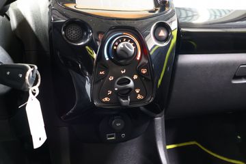 Voertuigafbeelding 21