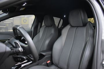 Voertuigafbeelding 7