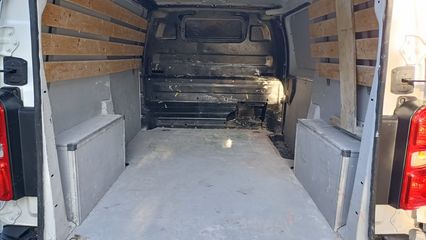 Voertuigafbeelding 3