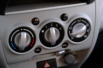 Voertuigafbeelding 12