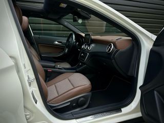 Voertuigafbeelding 17