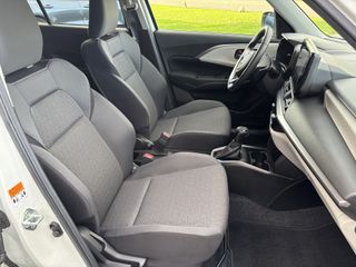 Voertuigafbeelding 13