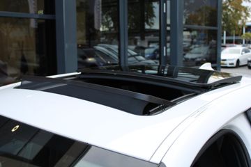 Voertuigafbeelding 7