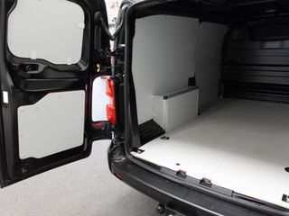 Voertuigafbeelding 8