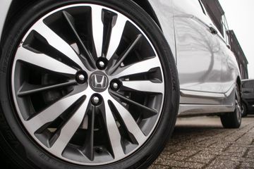 Voertuigafbeelding 13