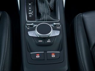 Voertuigafbeelding 38