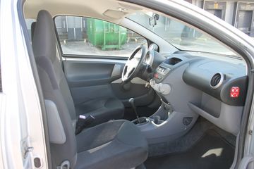 Voertuigafbeelding 6