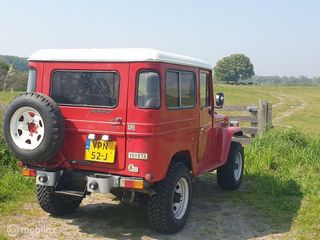 Voertuigafbeelding 4