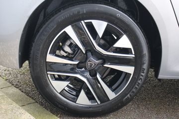 Voertuigafbeelding 3