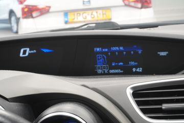 Voertuigafbeelding 12