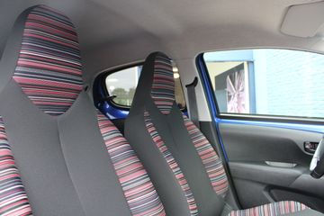 Voertuigafbeelding 3