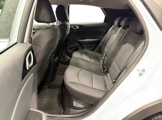 Voertuigafbeelding 12