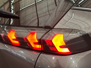 Voertuigafbeelding 11