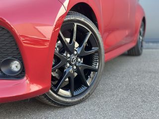 Voertuigafbeelding 3