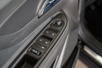 Voertuigafbeelding 18