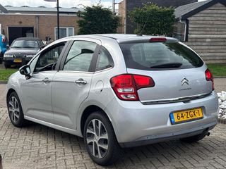 Voertuigafbeelding 6