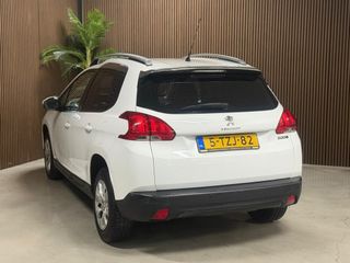 Voertuigafbeelding 3