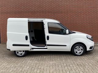 Voertuigafbeelding 21