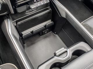 Voertuigafbeelding 77