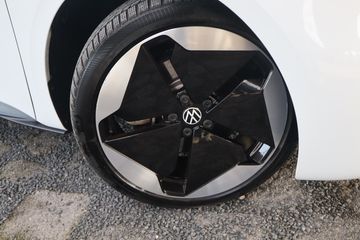 Voertuigafbeelding 11