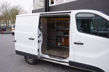 Voertuigafbeelding 8