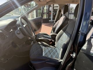 Voertuigafbeelding 32