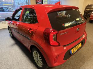 Voertuigafbeelding 3