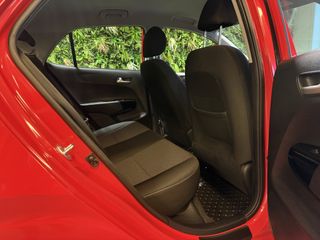 Voertuigafbeelding 8