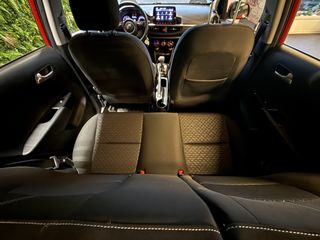 Voertuigafbeelding 9