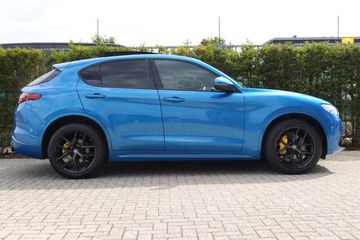 Voertuigafbeelding 12