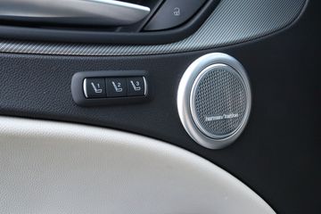 Voertuigafbeelding 36