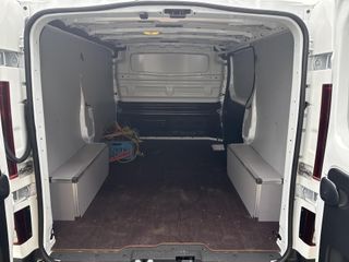 Voertuigafbeelding 8