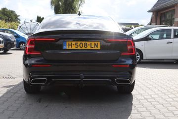 Voertuigafbeelding 76