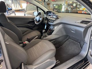 Voertuigafbeelding 14