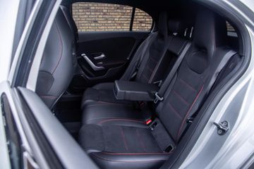 Voertuigafbeelding 10