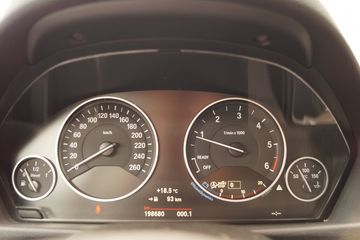 Voertuigafbeelding 15