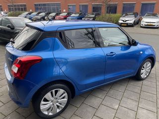 Voertuigafbeelding 4