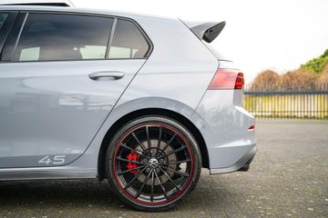 Voertuigafbeelding 16